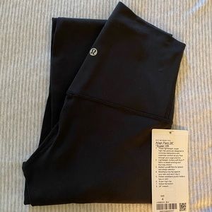 Lululemon Super HR 28”